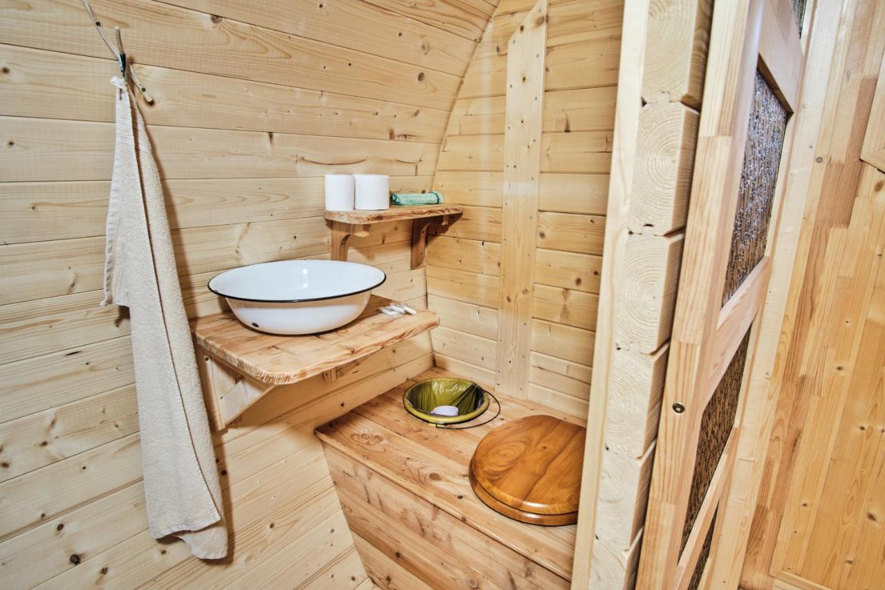 Viking Houses Strnadovsky Mlyn Jesenice  Exterior foto